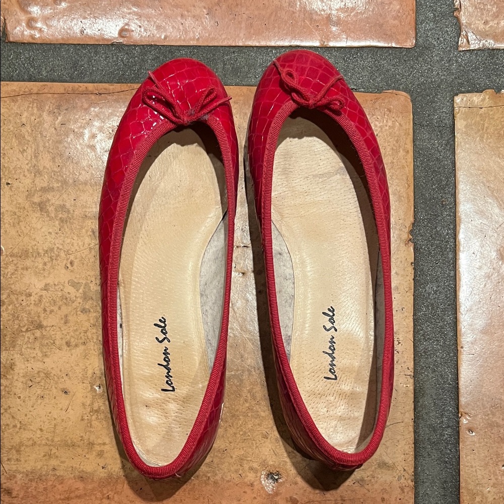 London Sole Croc-Embossed Red Flats
